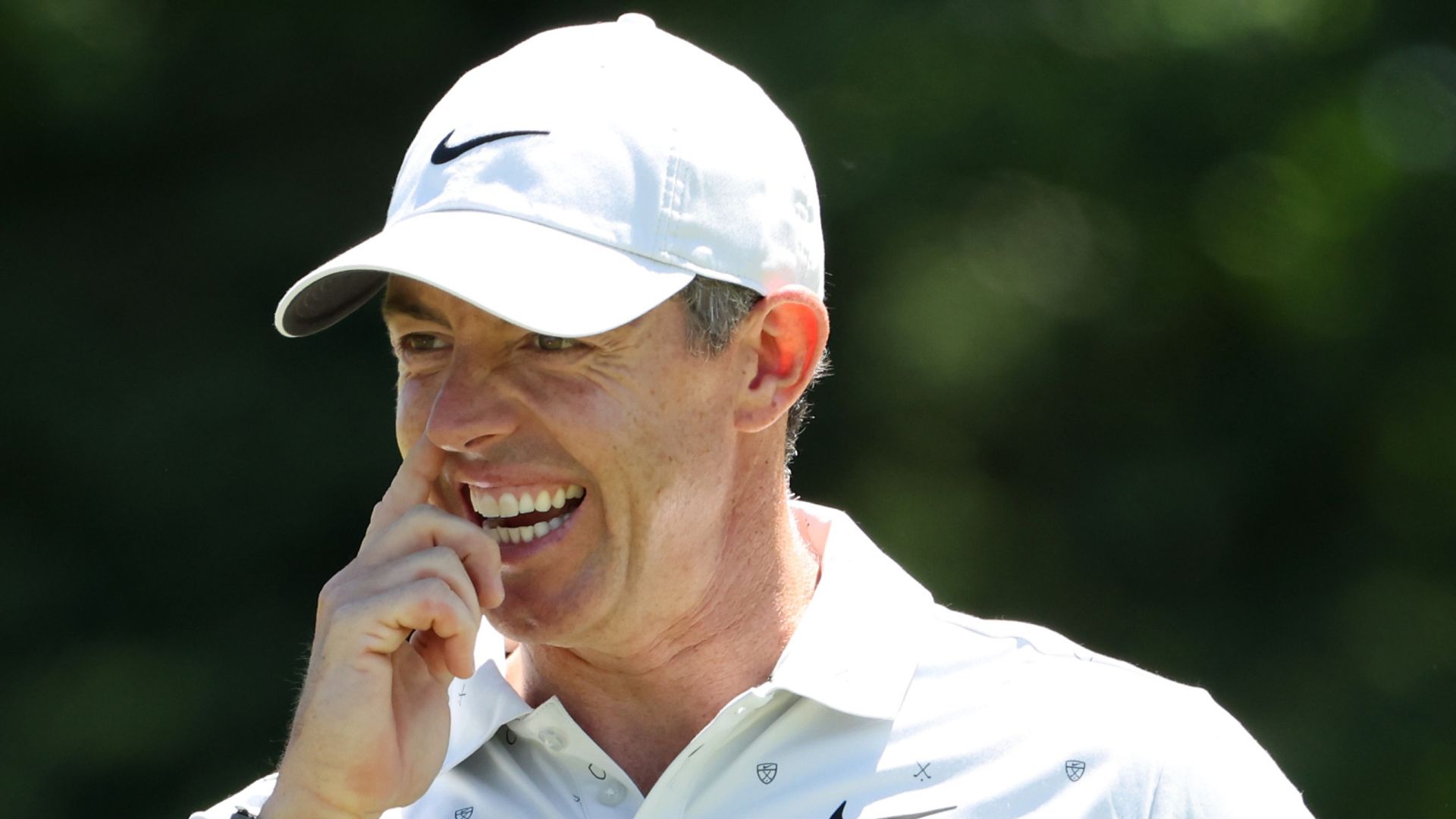McIlroy 'climbs